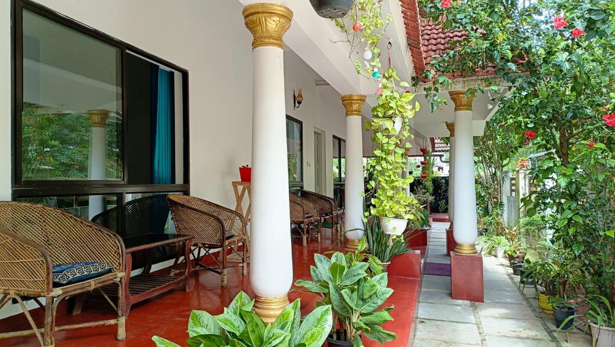 Marari Cleetus * Mararikulam